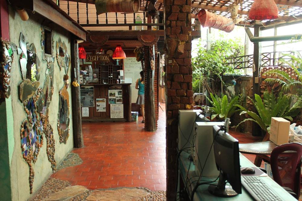 Shanti Lodge Bangkok 1