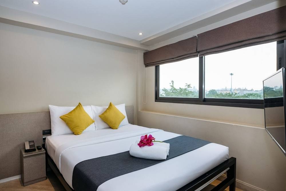 Lucky House Khaosan 1
