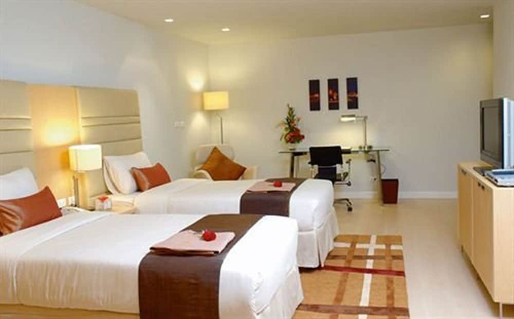 The Tivoli Hotel 2