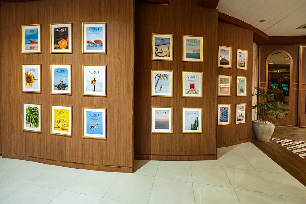 The Cruise Hotel 2