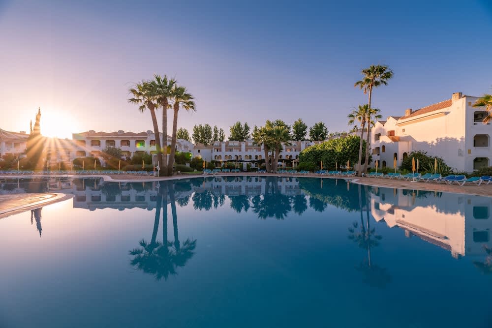Golden Club Cabanas 1