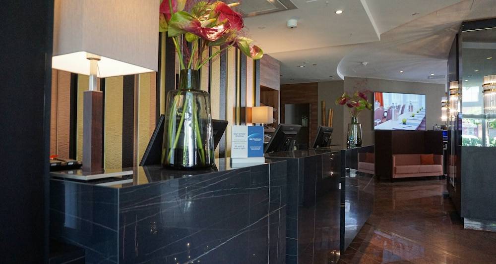 Best Western Plus Delta Park Hotel 2