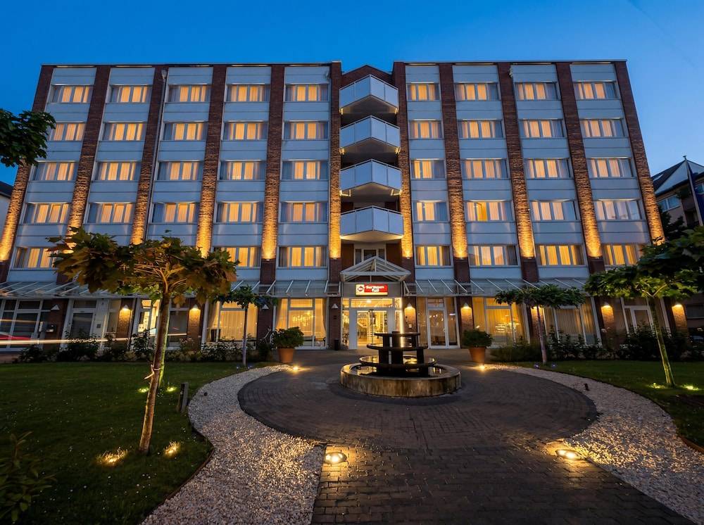 Best Western Plus Delta Park Hotel 1