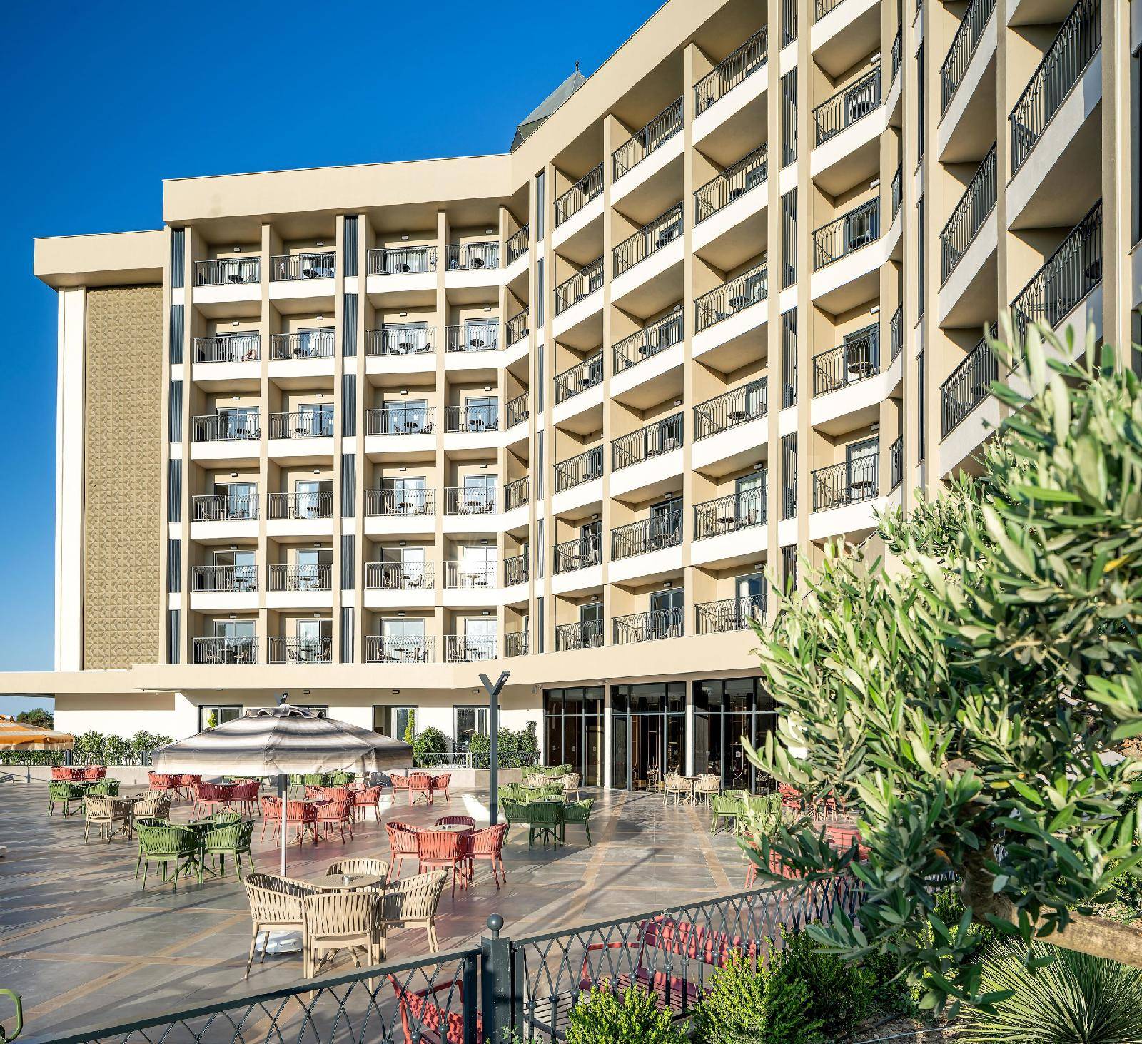 PALEMON Resort& Spa 1