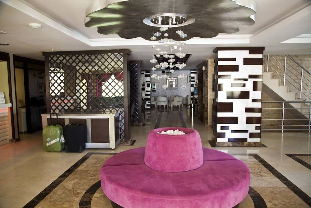 Holiday City Hotel 2