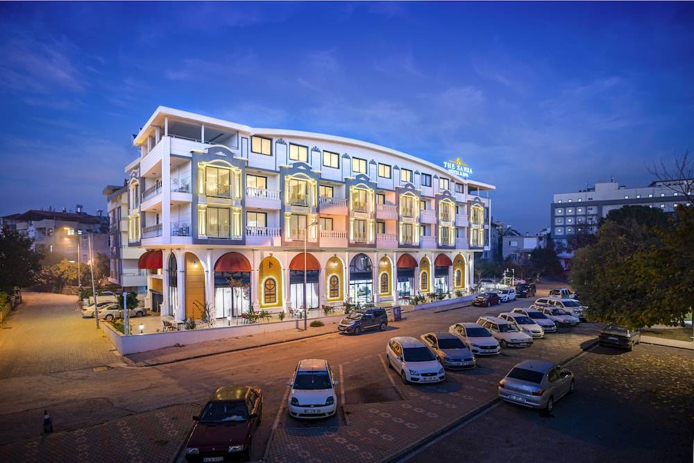 The Sansa Hotel & Spa 1