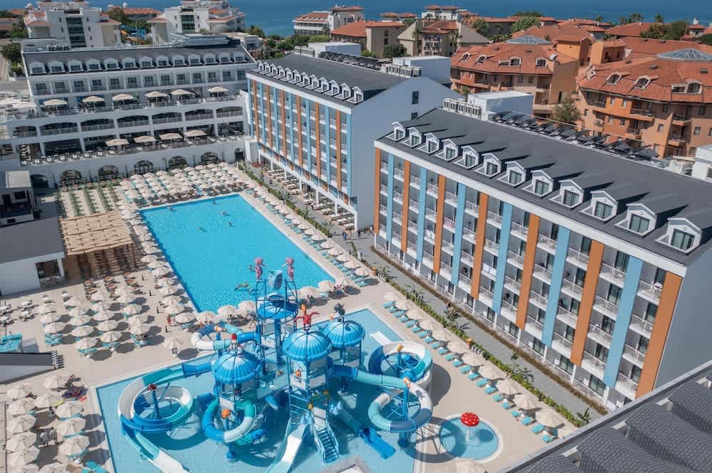 Arcanus Hotels Trendline Side 1