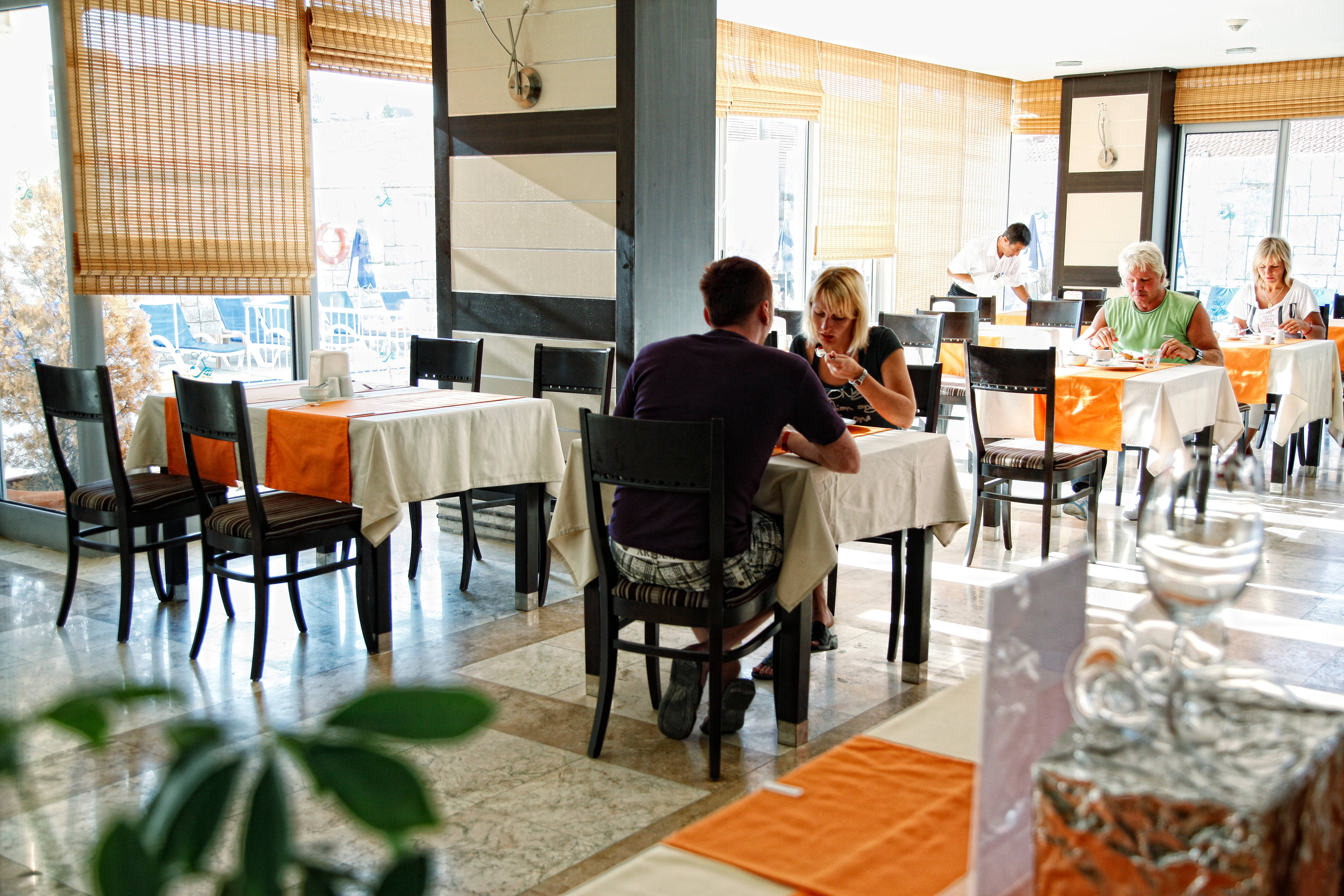 Lavitas Hotel 1