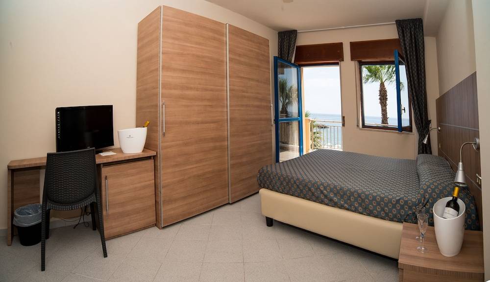 Elihotel 2