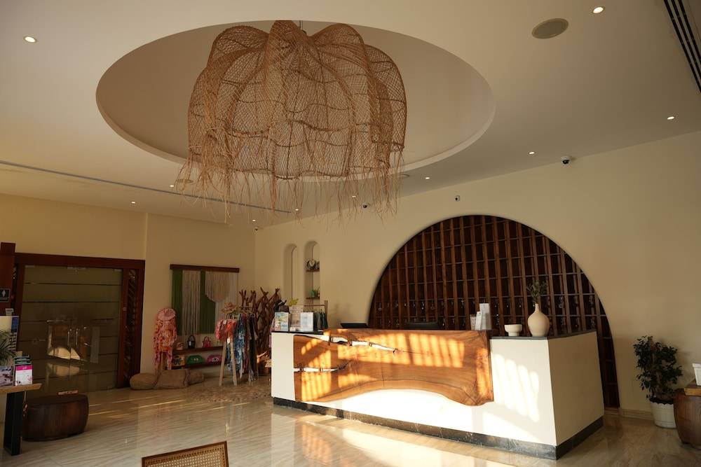 Umm Al Quwain Beach Hotel 2