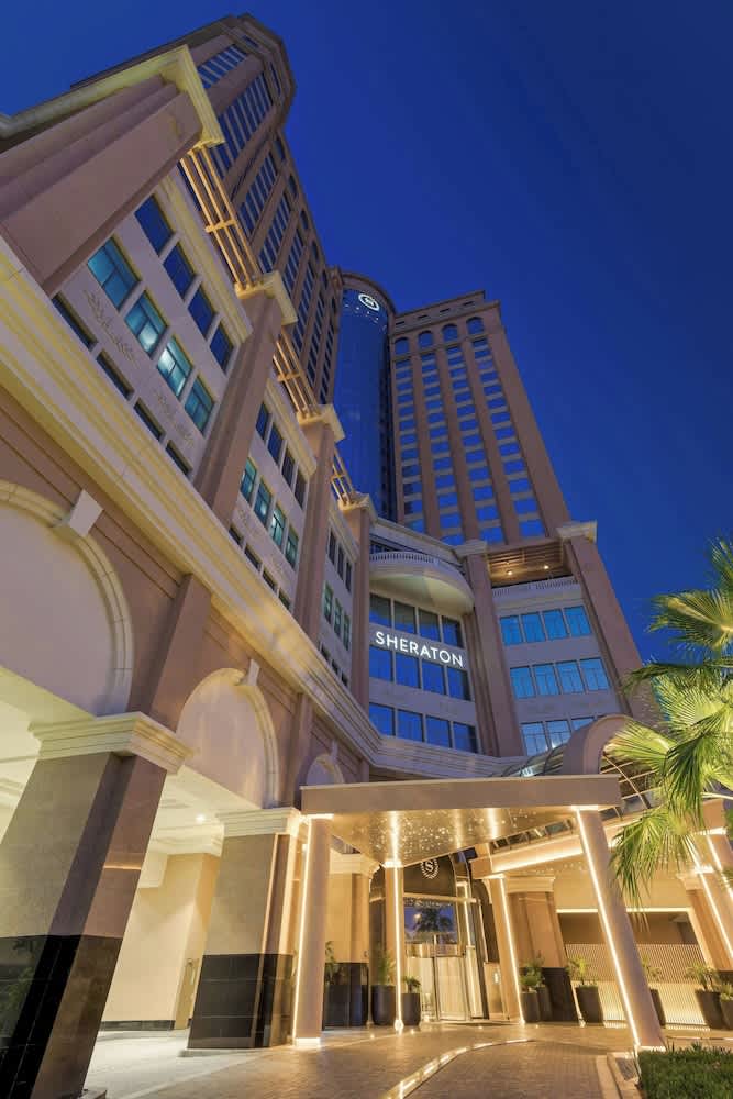 Sheraton Mall of the Emirates Hotel, Dubai 1