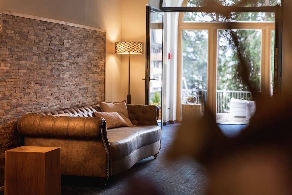 Waldhotel Arosa 2
