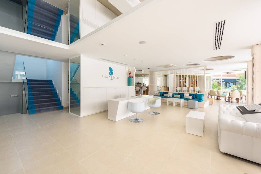 Plaza Santa Ponsa Boutique Hotel - Adults Only 2
