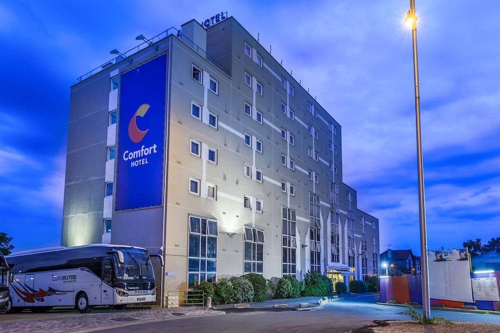 Comfort Hotel Paris Porte d'Ivry 1