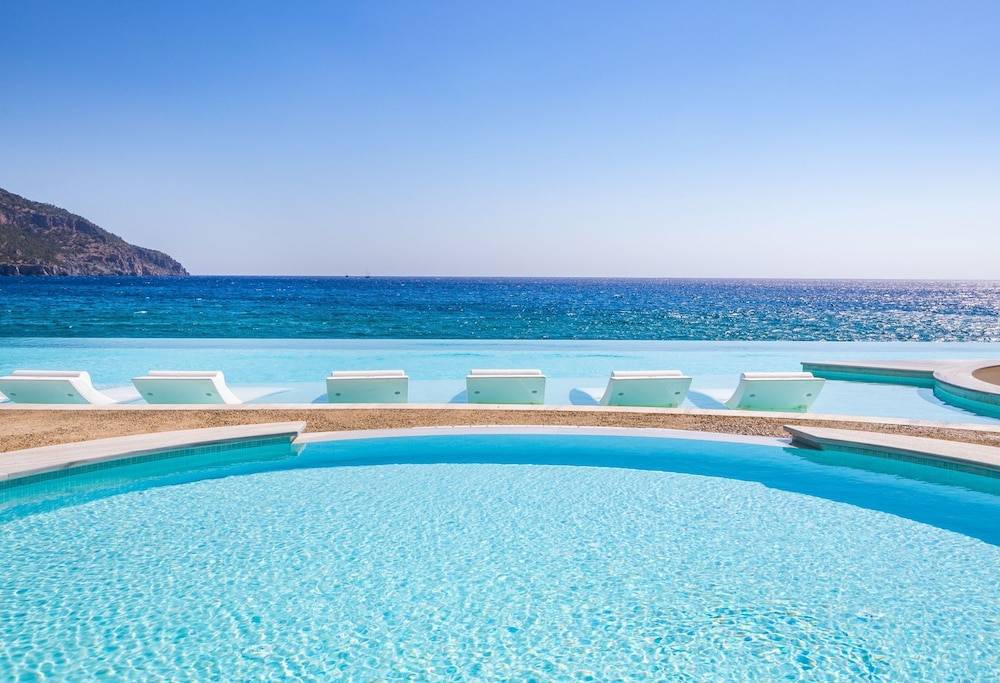 Konstantinos Palace 1