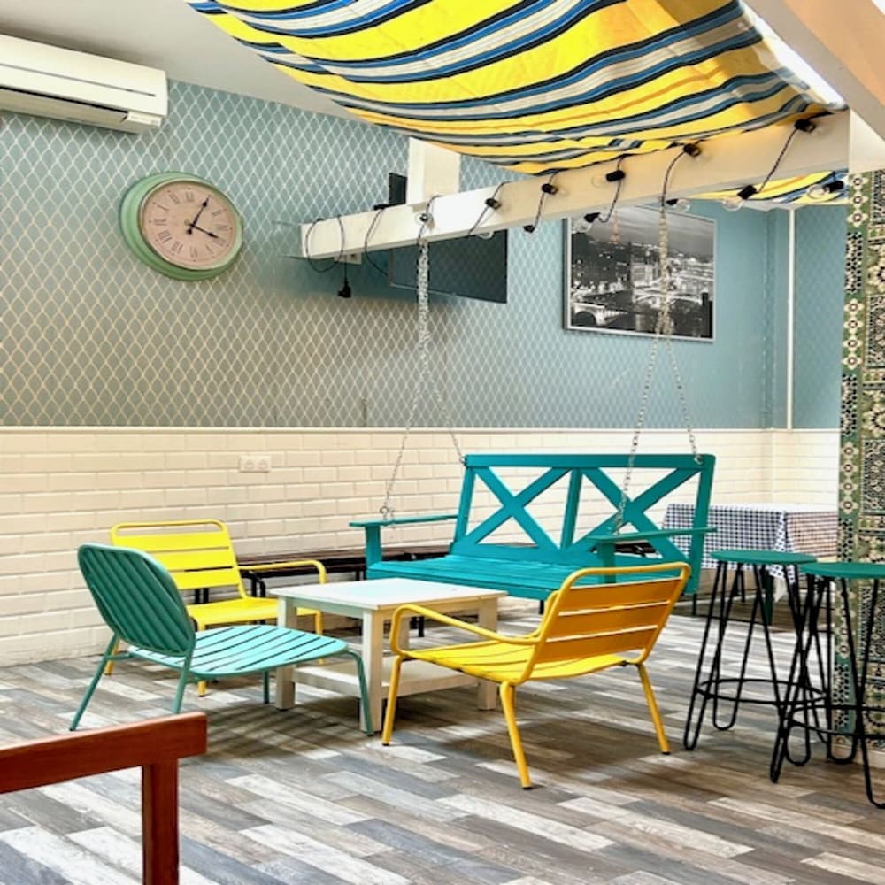 TRENDY Hostel 1