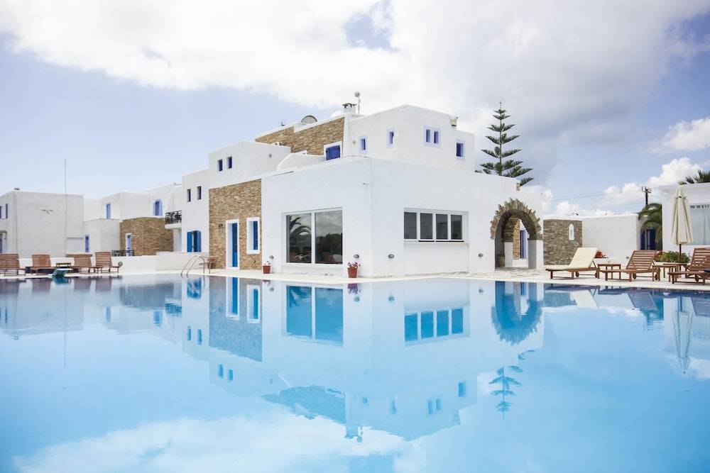 Naxos Holidays 1