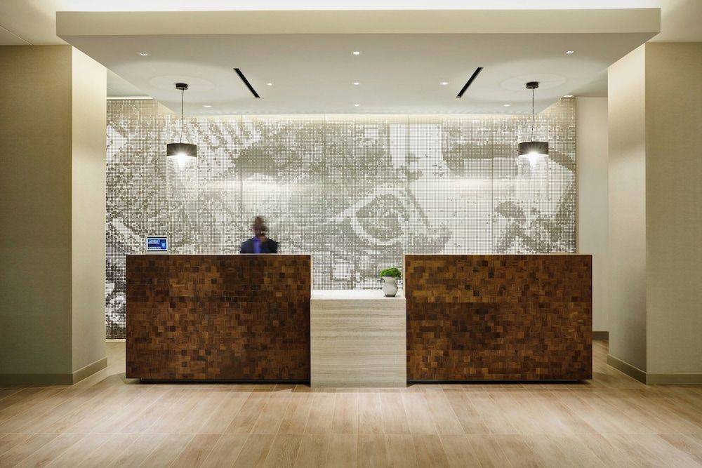 AC Hotel by Marriott Irvine 2