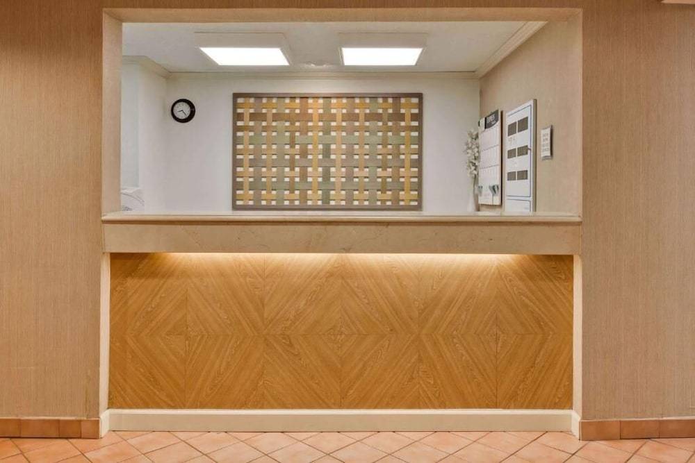 La Quinta by Wyndham Lakeland East 2