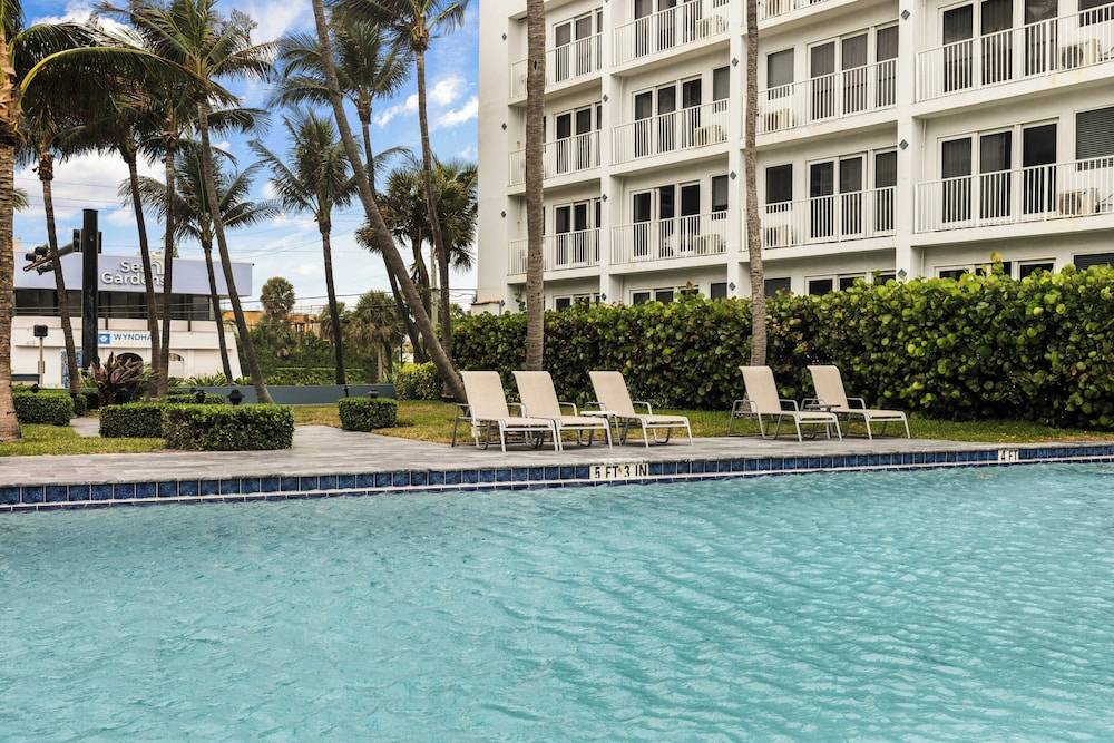 Club Wyndham Sea Gardens 1