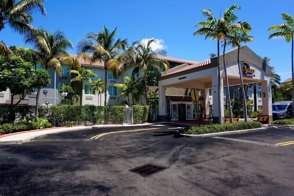Sleep Inn & Suites Fort Lauderdale Airport 1