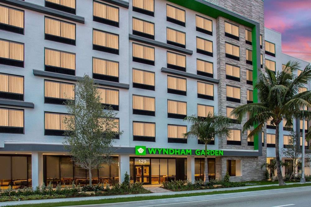 Wyndham Garden Ft Lauderdale Airport & Cruise Port 1