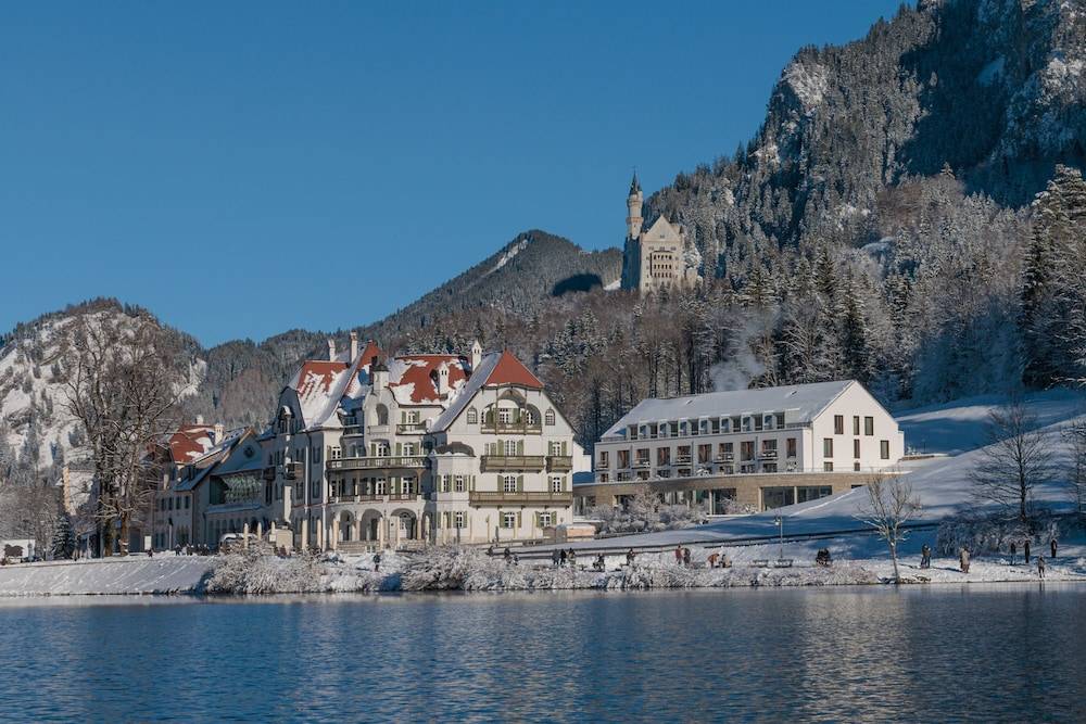 AMERON Neuschwanstein Alpsee Resort & Spa 1