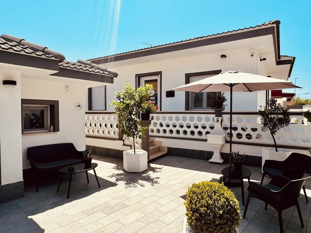 Kalasó Design Guest House - Rome Airport 1