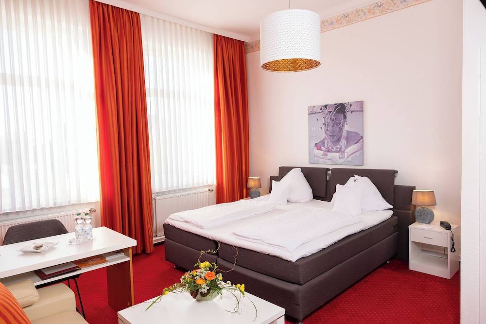 Hotel Alpha 1