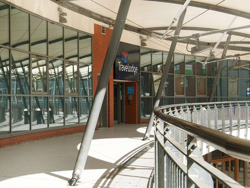 Travelodge Birmingham Central Broadway Plaza 1