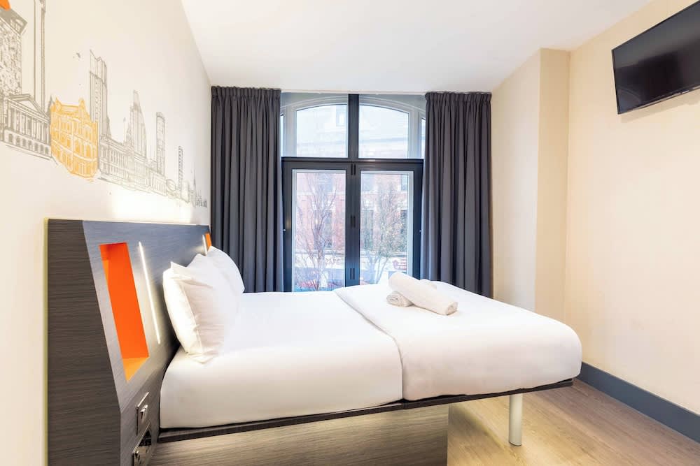 easyHotel Birmingham 1