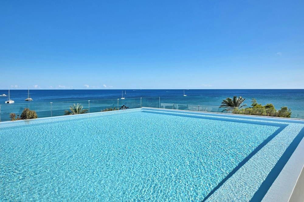 W Ibiza 1