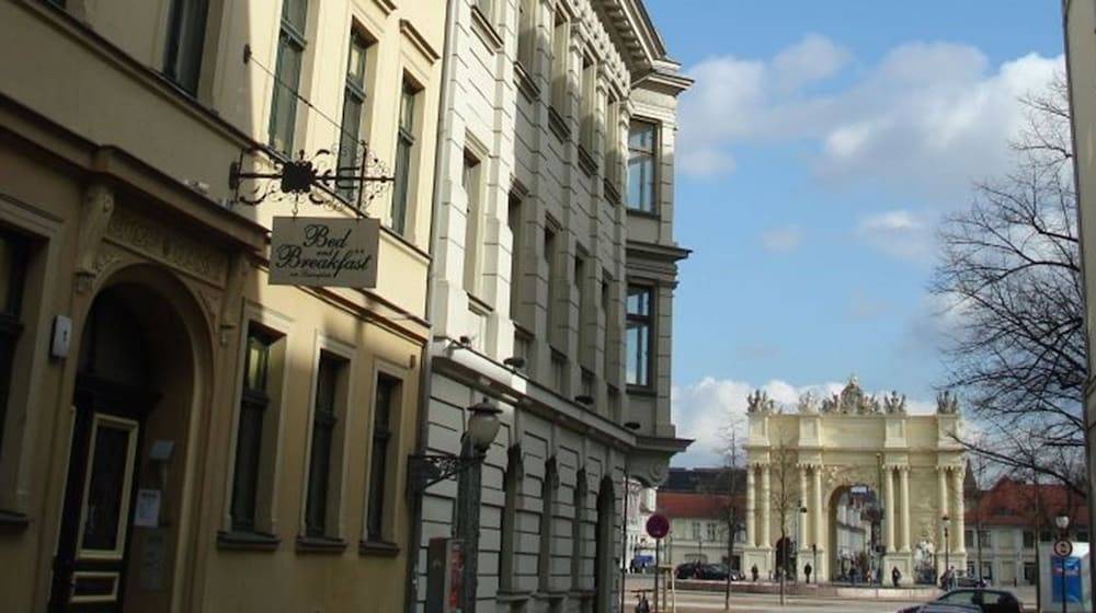 Bed & Breakfast am Luisenplatz 1