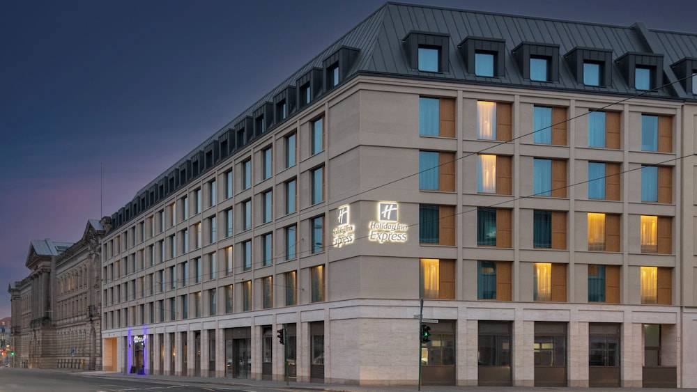 Holiday Inn Express & Suites POTSDAM by IHG 1