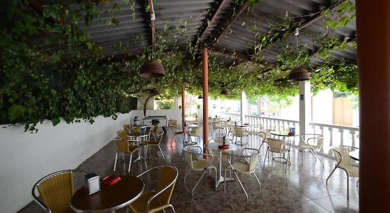 Hostal Sa Rota 1