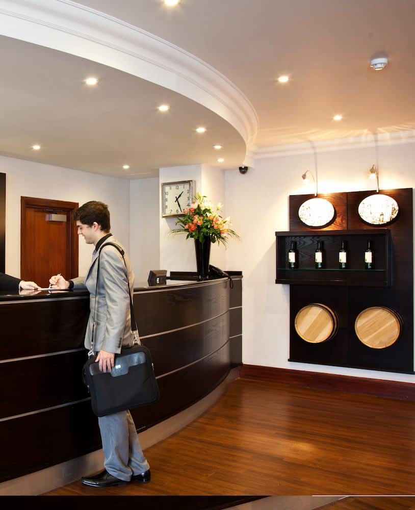 London Croydon Aerodrome Hotel By Sunday 2