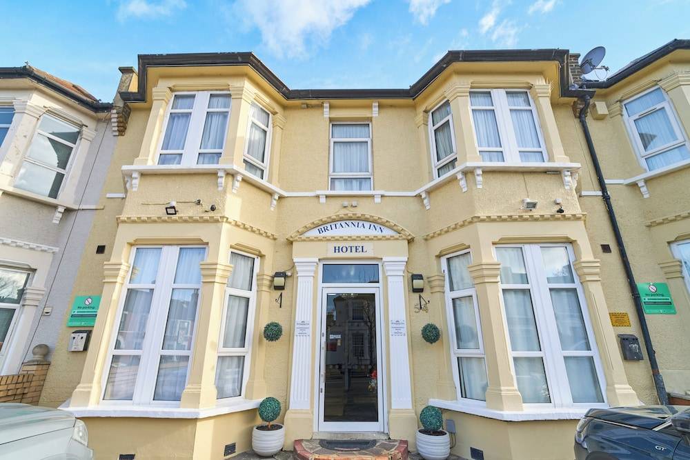Britannia Inn Hotel 1