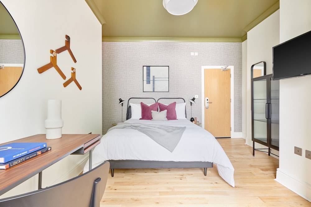Camden Road Hotel 1