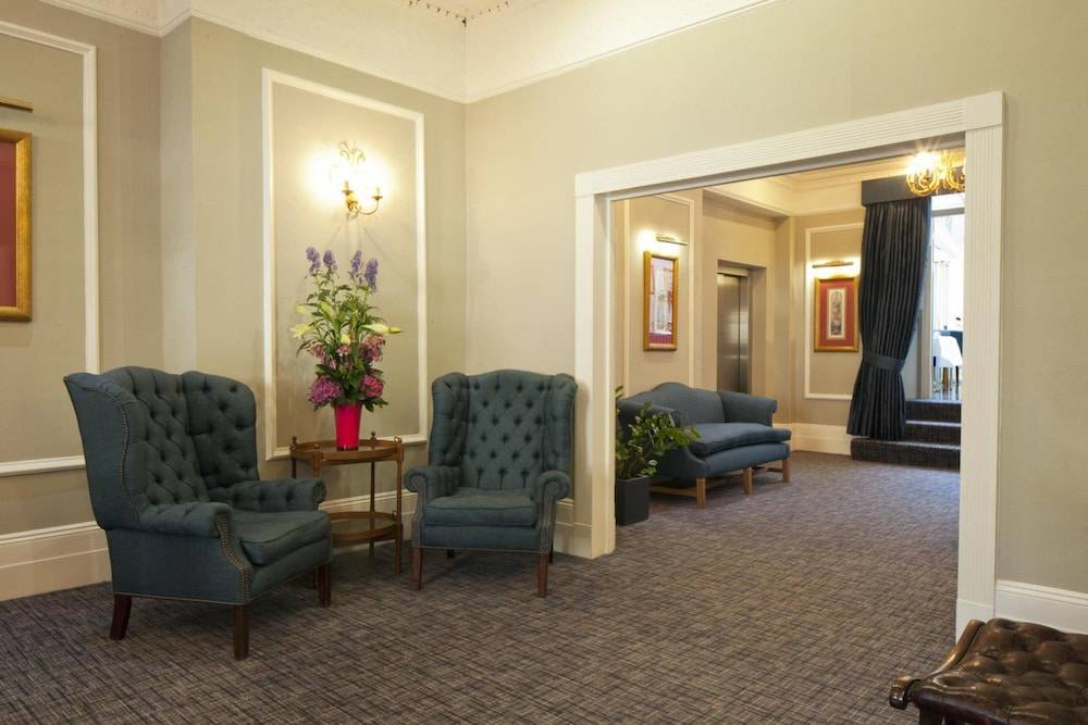 Grange Buckingham 1