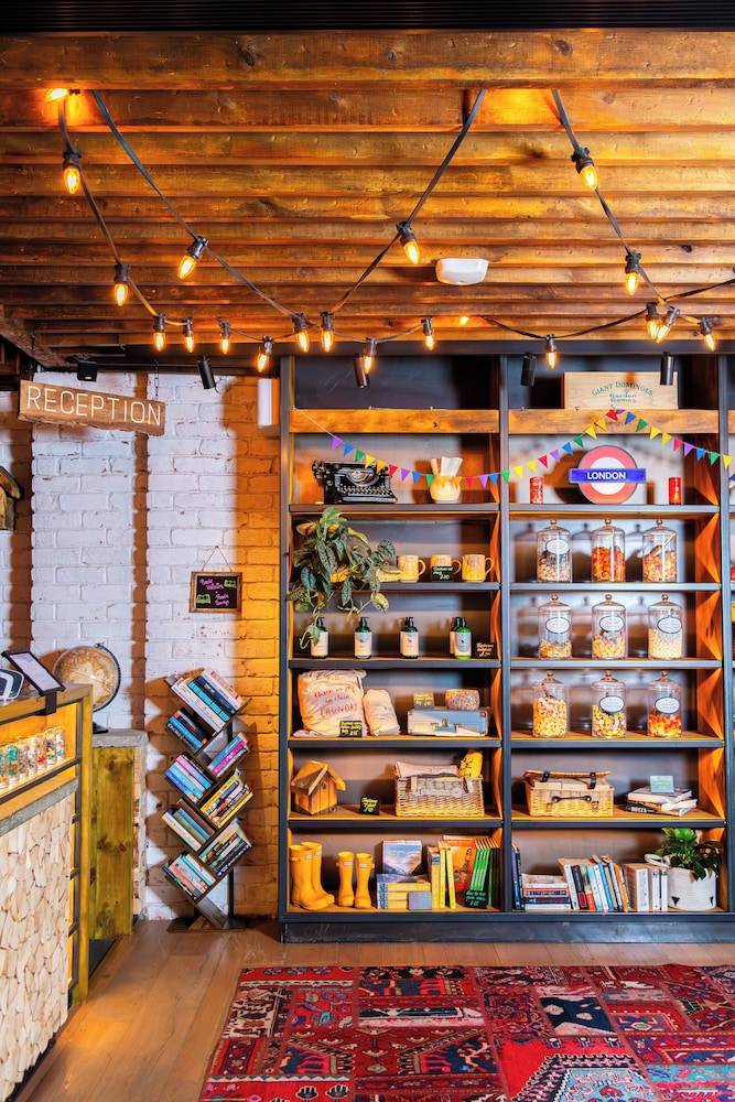 Treehouse Hotel London 1