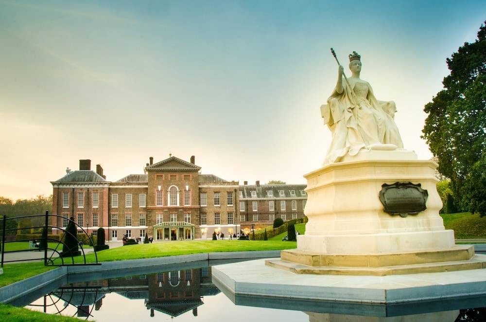 Holiday Inn Express LONDON - VICTORIA by IHG 1