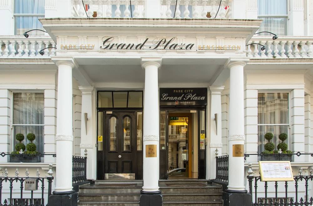 The Park City Grand Plaza Kensington Hotel 1