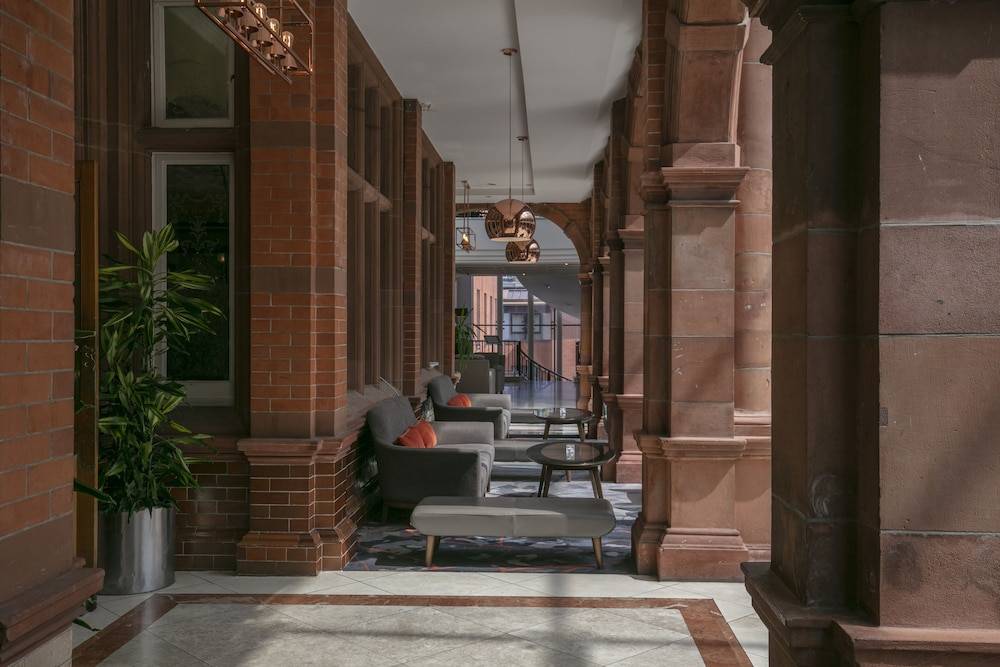 The Crown London, WorldHotels Distinctive 2