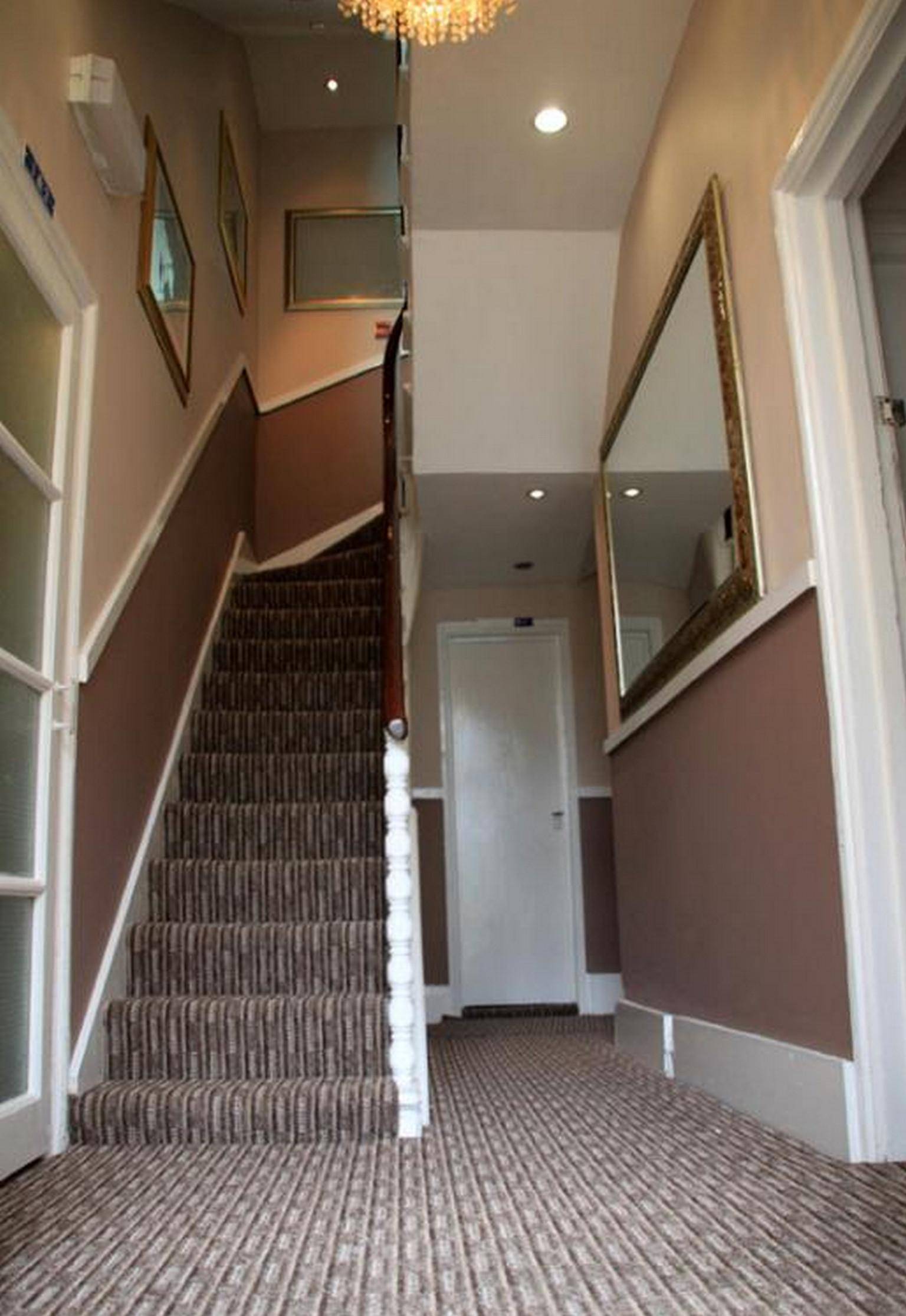 Grapevine Hotel 2