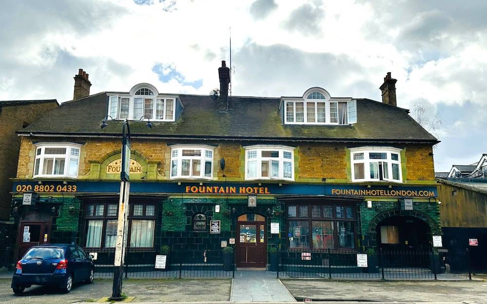 Fountain Hotel 1
