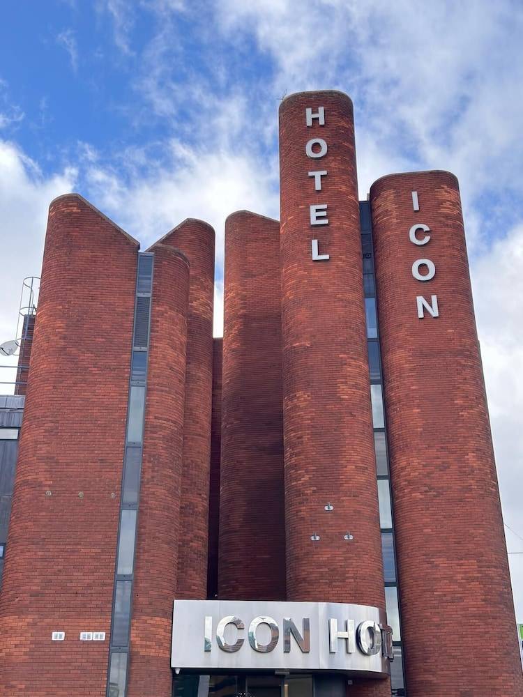 ICON Hotel 1