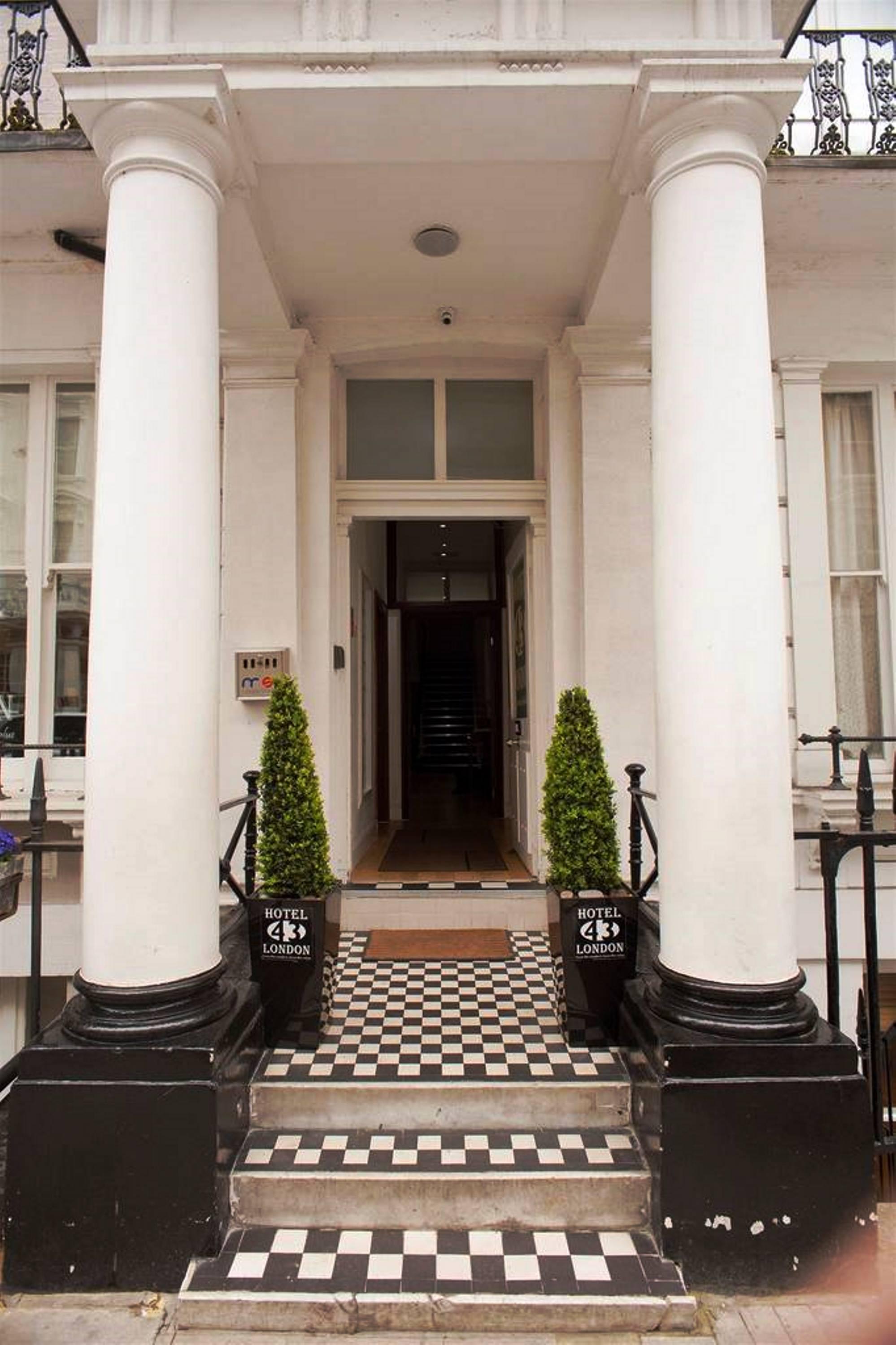 NOX Kensington Gardens 1