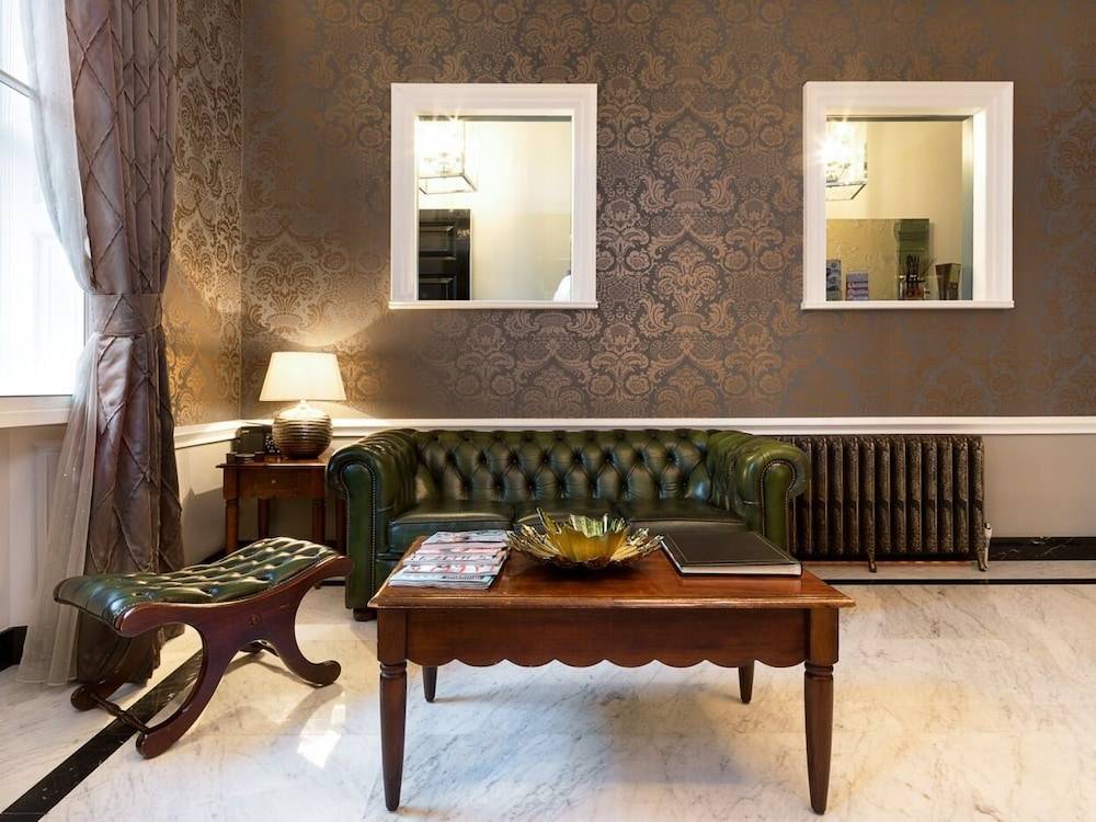 Staunton Hotel 2