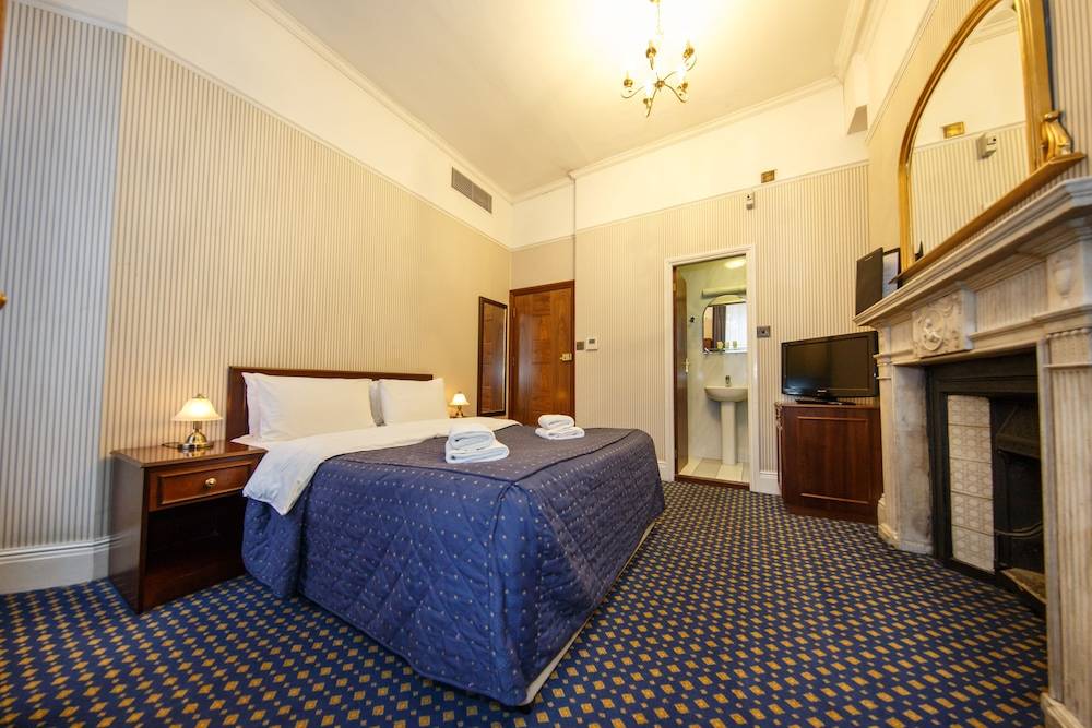 Regency House Hotel 1