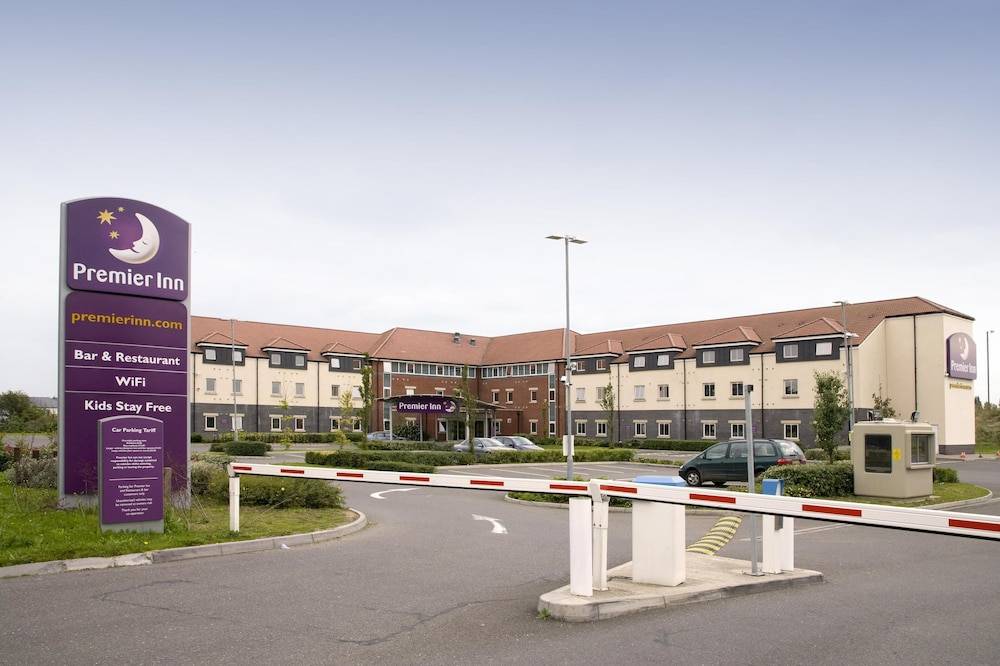 Premier Inn Heathrow Airport - M4/J4 1